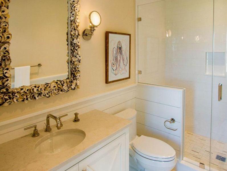 bathroom-shell-mirror