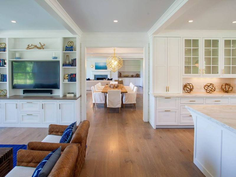fam-room-to-dinrm