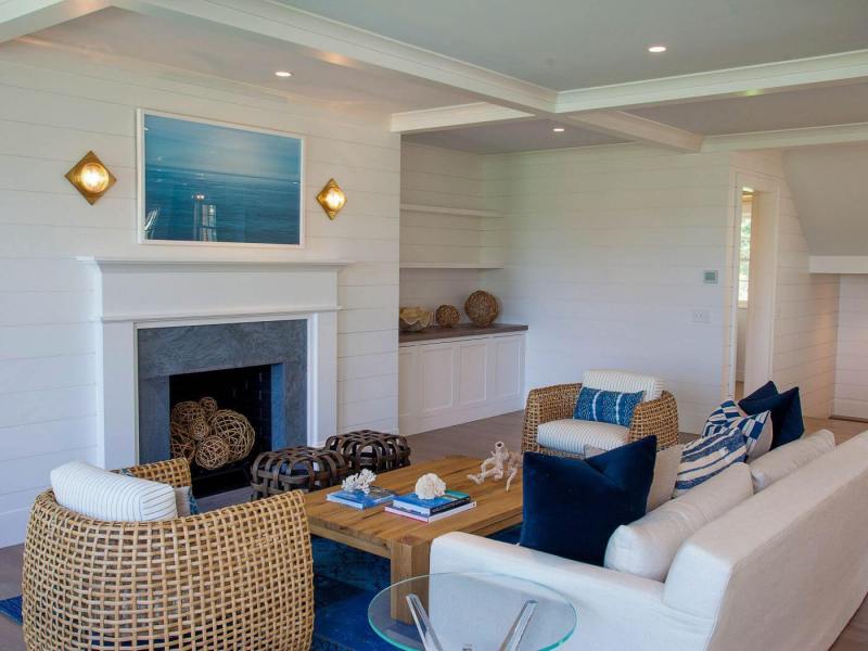 livrm-fireplace-angle